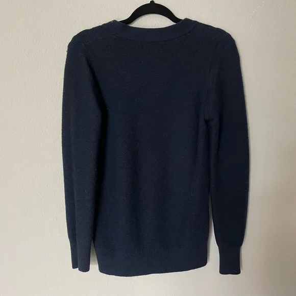 Banana Republic Sweater - Picture 5 of 5